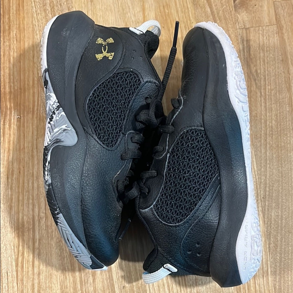 Under Armour Black and Gold Sneakers